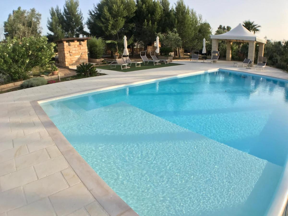 White Pool 5P Matino - Gallipoli Exteriér fotografie